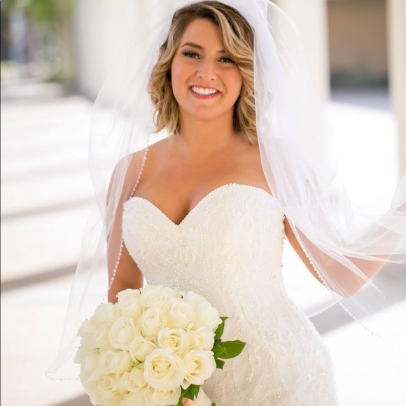 Maggie Sottero “Donna” wedding dress - Picture 2 of 4